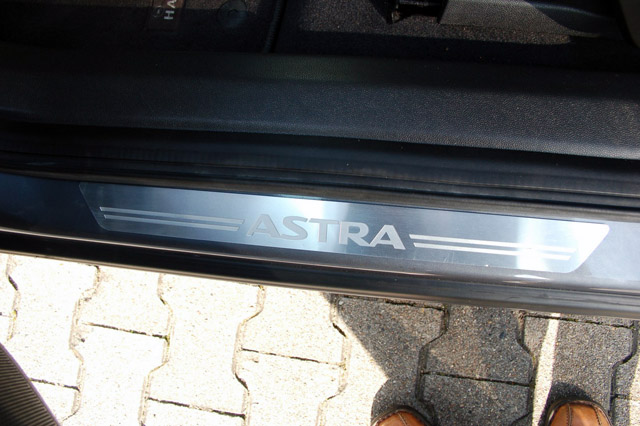 Astra 1.9 116